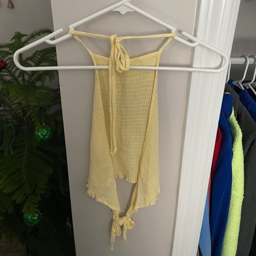 Yellow tank - Picture 2 of 2
